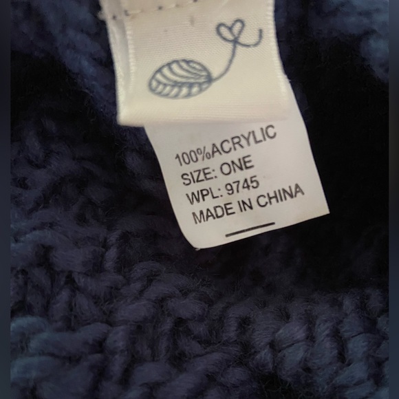 Urban Outfitters Navy Blue Knitted Hat Size One Size - Picture 5 of 5
